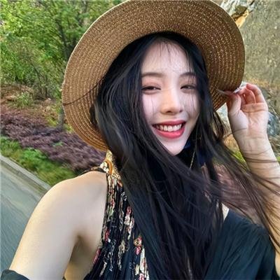 跪毯旁的眼泪